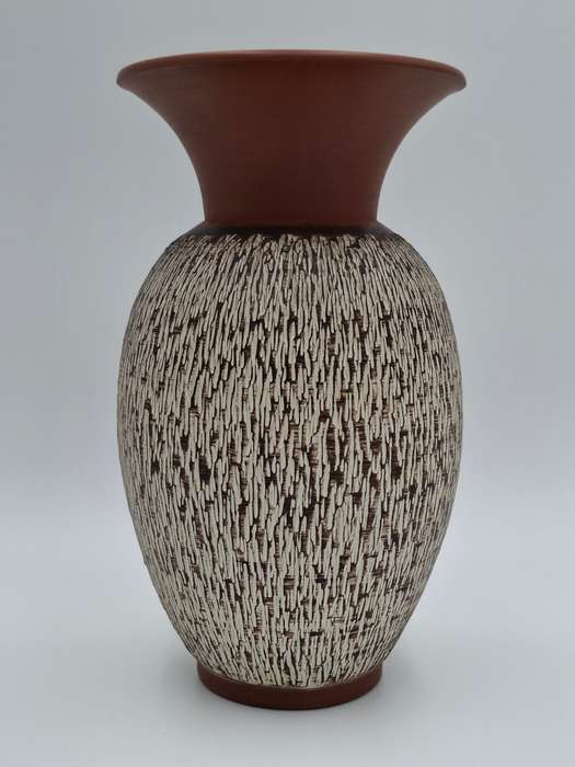 Vintage Mid Century Handmade West German Pottery vase with sgrafitto detail - excellent condition