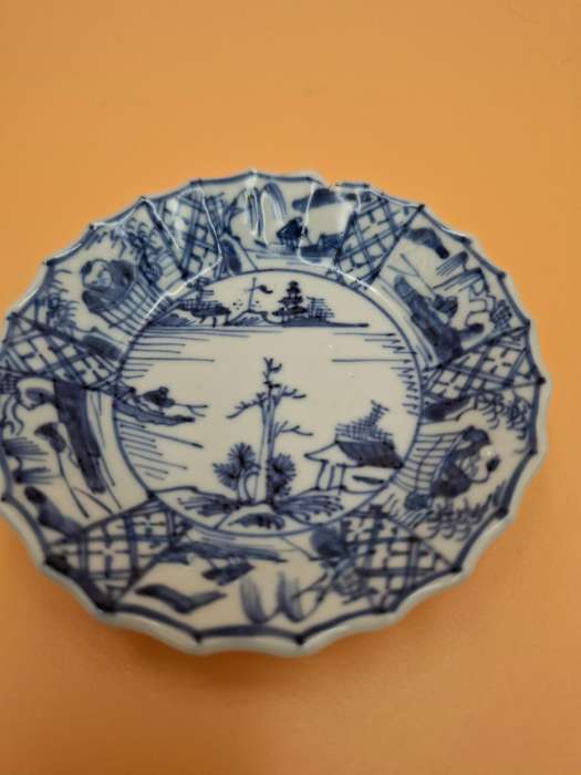 Vintage Kangxi - Blue & White Fluted Rim Saucer/Coaster - Oriental Scenes