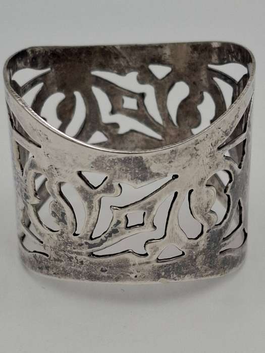 Vintage Silver Plated Filigree Baby Bracelet/Serviette Ring - Great Condition