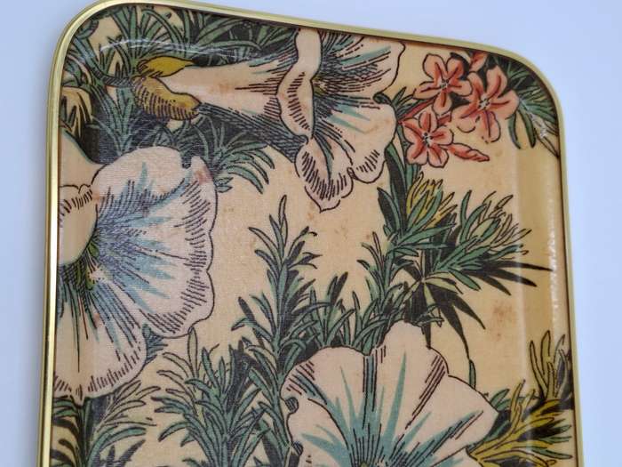 Vintage Melamine Serving Trays - Floral & Botanical Design - Small 35.5 L and Large 41cm L