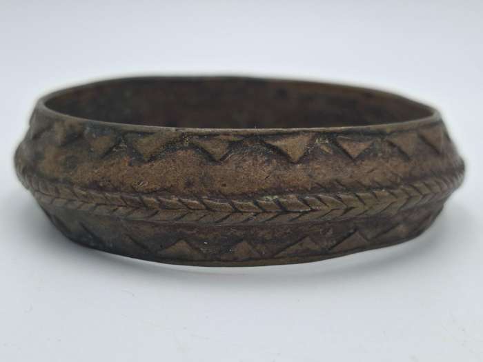 Antique African Bronze/Brass Armband - 9cm diameter - A Collectible with History