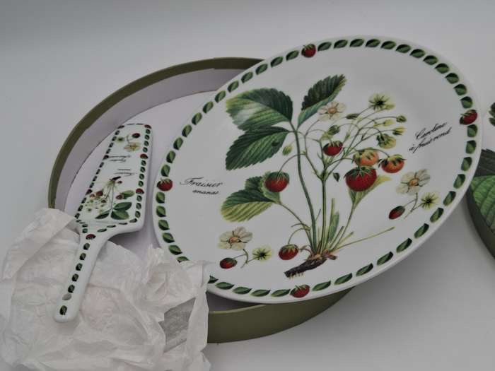 Porcelain Cake Plate and Server - Boxed Pierre Antoine Poiteau Collection - Botanist Range