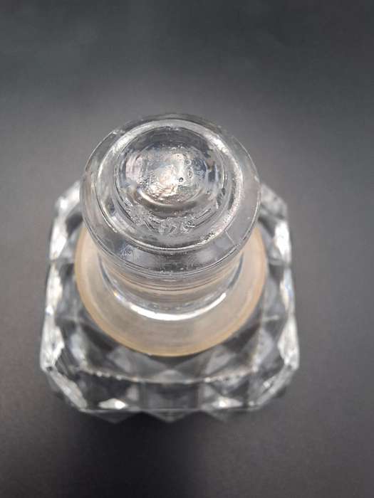Pair of Vintage French Lead Crystal Decanters with Stoppers - Sophisticated & Functional