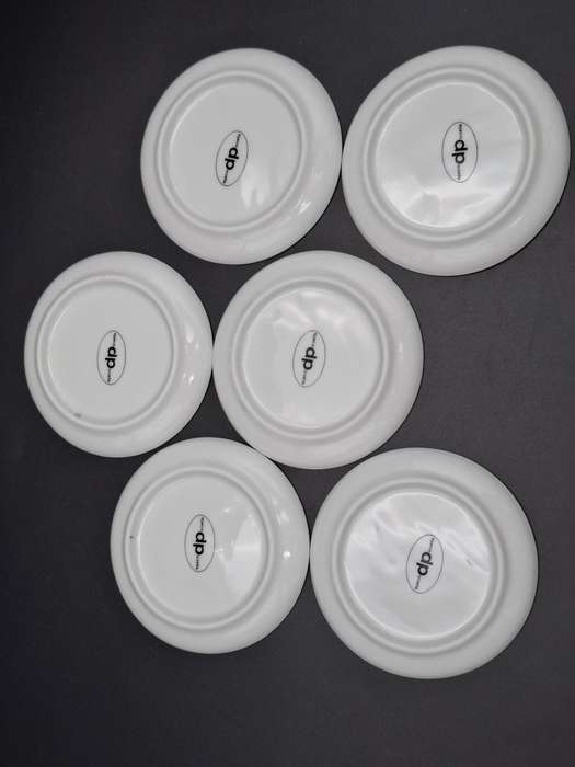 6 x Vintage Mini Porcelain Plates - collectors plates featuring sketches of Hamburg, Germany