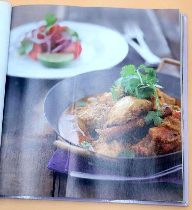 Easy Curries - Marks & Spencer - Series of 8 Collectable Cookbooks