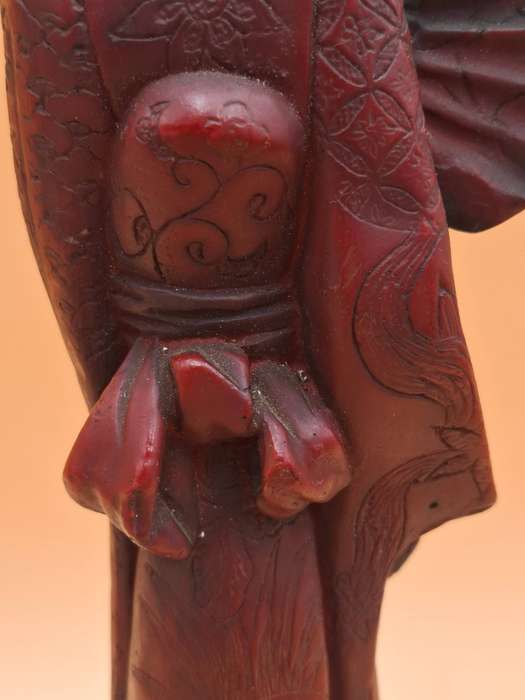 Vintage 1950's Carved Red Geisha Figurine - Intricate detail