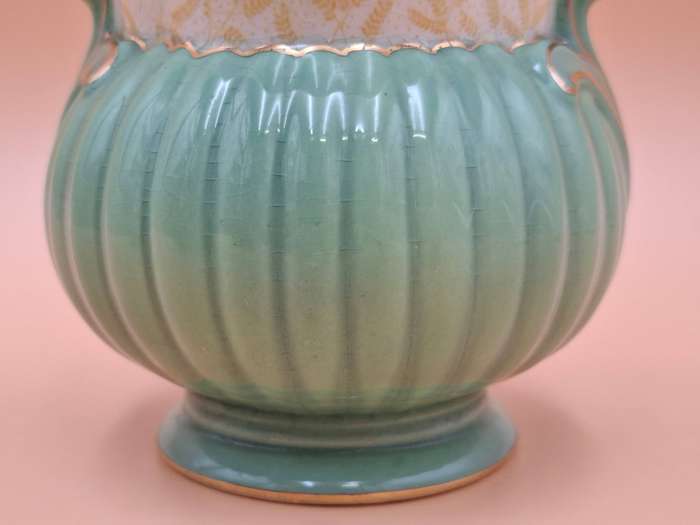 Vintage Fielding Crown Devon Vase - Green & Gold Ribbed - Excellent Condition
