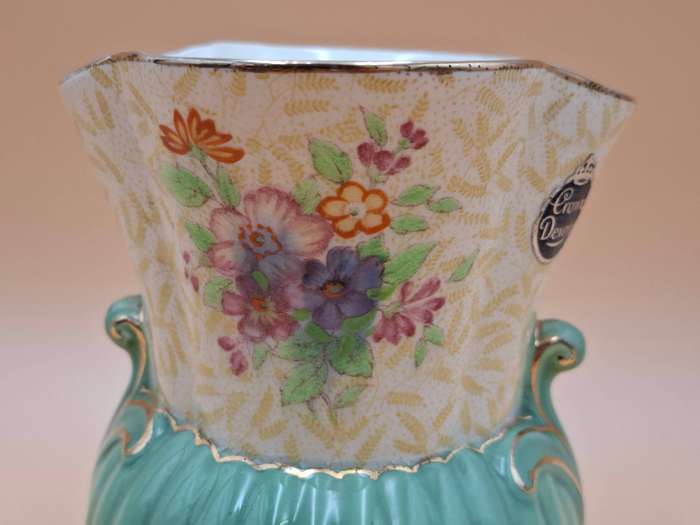 Vintage Fielding Crown Devon Vase - Green & Gold Ribbed - Excellent Condition
