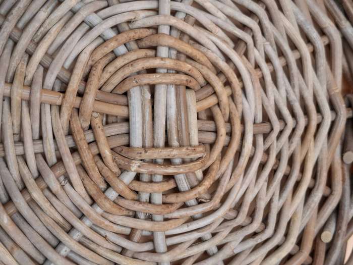 Vintage Hand Woven Rustic Rattan Placemats - 4 x 35cm diameter - Great condition