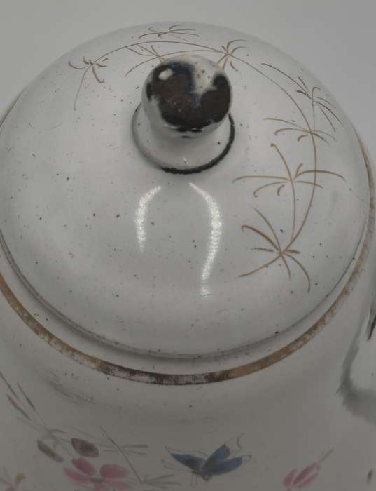 Vintage Enamel Teapot - 24cm H x 25cm L x 14cm diameter
