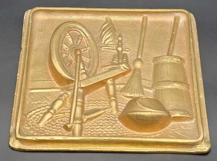 Vintage Hand Cast Solid Brass Decorative Wall Plaque - (Heavy 26cm x 26cm - 6kg)