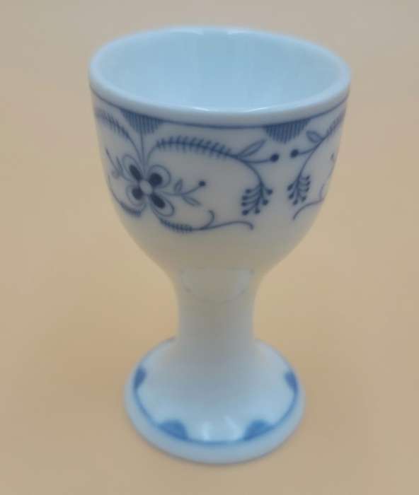 Vintage Pair of Bavarian Porcelain Shumann Gotland Arzberg Egg Cups