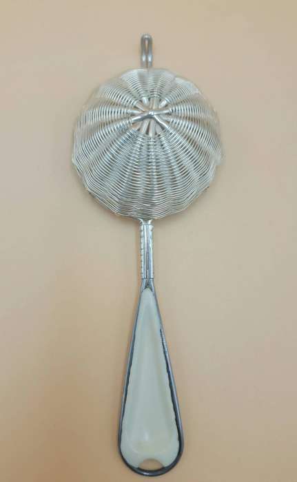 Vintage Silver Plated Basket Weave Tea Strainer with A Silver Plated Drip tray
