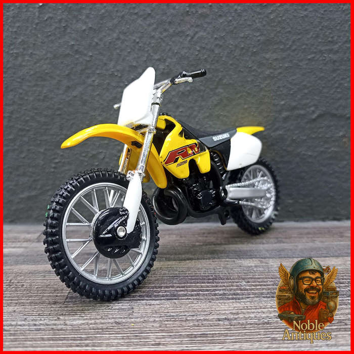 Suzuki RM-Z250 Motorcycle Die-cast Scale 1:18