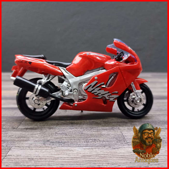 Kawasaki Ninja ZX-7R Motorcycle Die-cast Scale 1:18