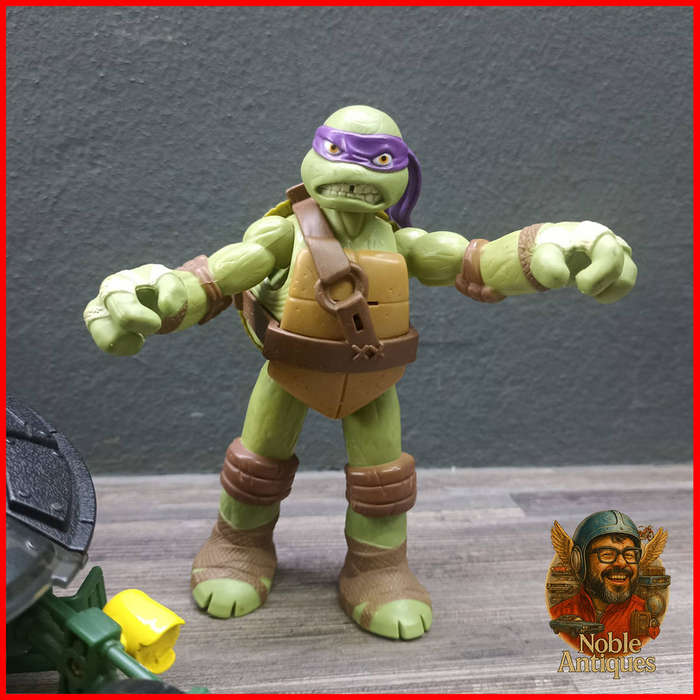Teenage Mutant Ninja Turtles Figurine and Car Collection