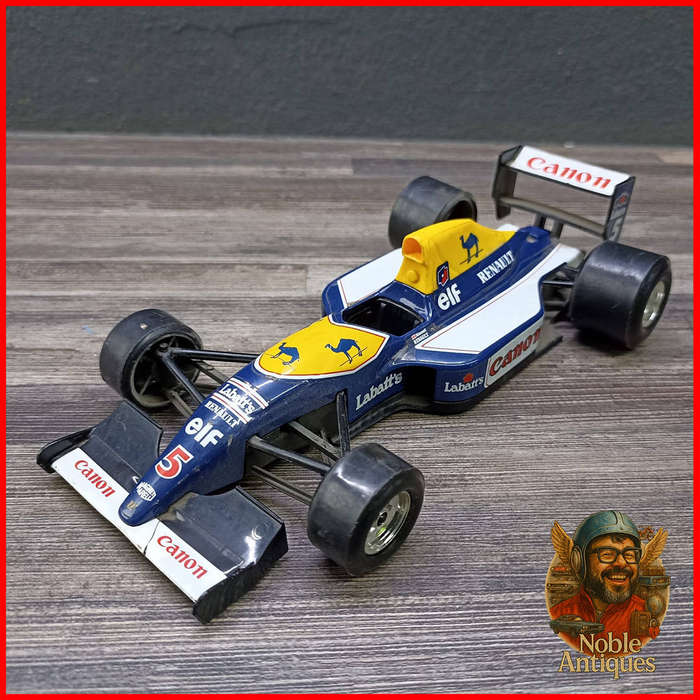 Bburago 1:24 scale die cast model of the Williams FW14 Formula 1 car