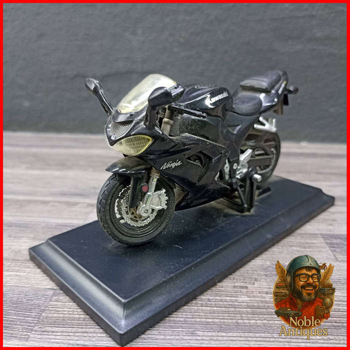 Die Cast Scale 1:18 Kawasaki Ninja ZX-10R motorcycle