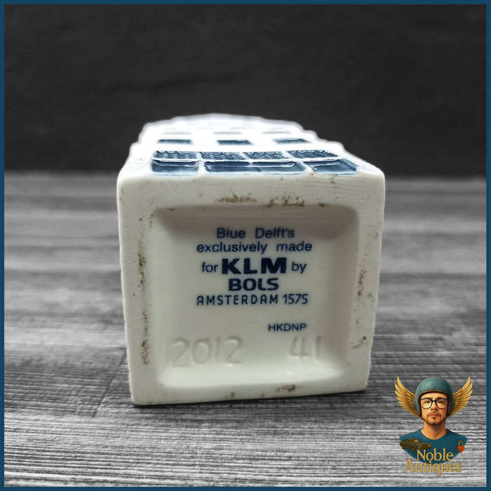 KLM Porcelain Delft Houses 41