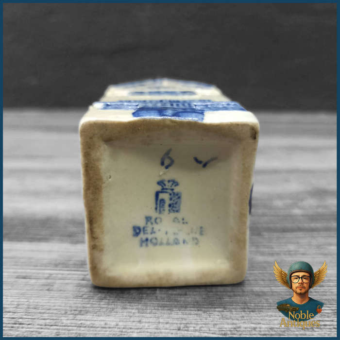 KLM Porcelain Delft Houses 34