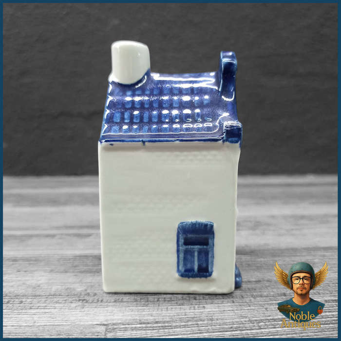 KLM Delft Blue miniature house