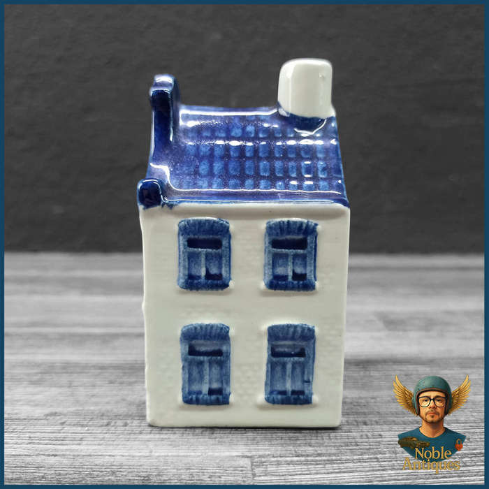 KLM Delft Blue miniature house