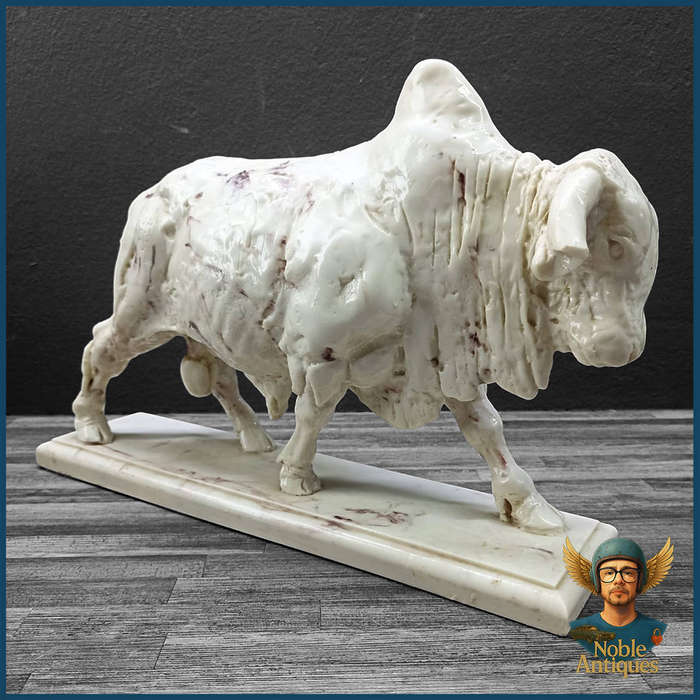 Large patinated resin Brahman Bull statue 40cm x 38cm