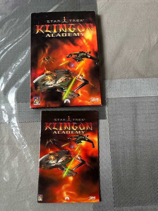 Collectible Star Trek Klingon Academy PC game x 6 discs