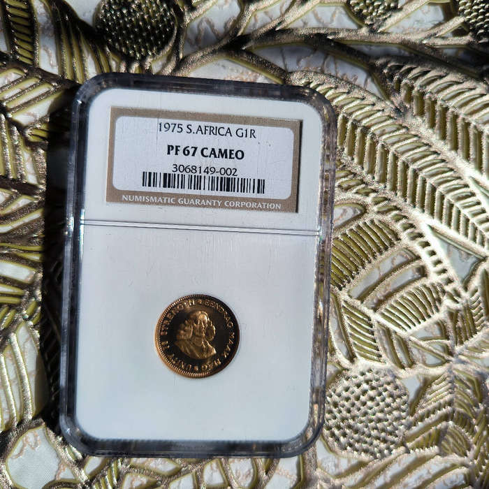 22K**GOLD 1 RAND COIN**1975**PF 67**NGC CERTIFIED**
