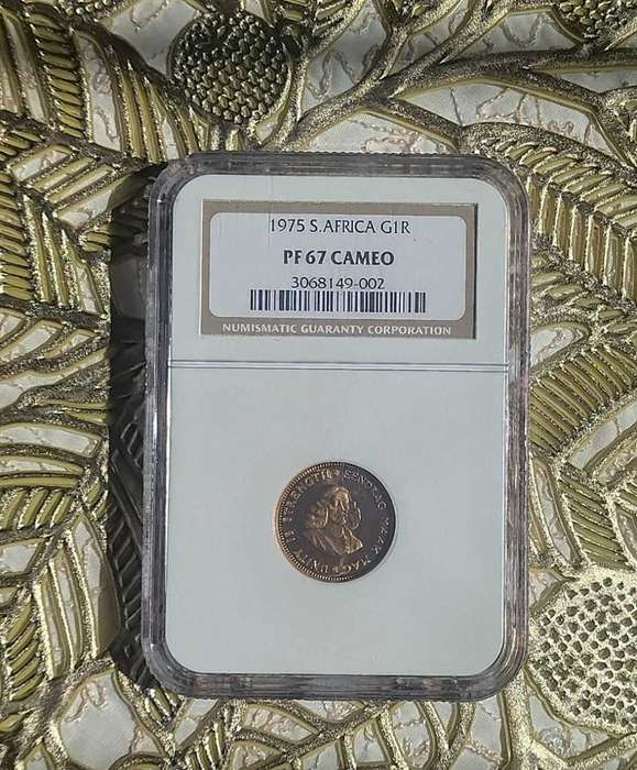 SOUTH AFRICA  1975  24K  GOLD  1 RAND  PF67 CAMEO