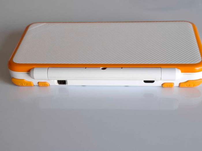"New" Nintendo 2DS XL