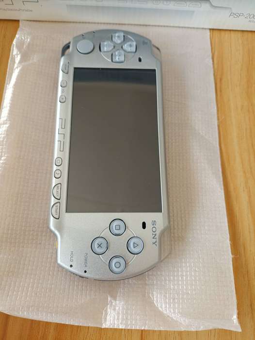 Sony Psp 2004 Console +Box +Original Charger