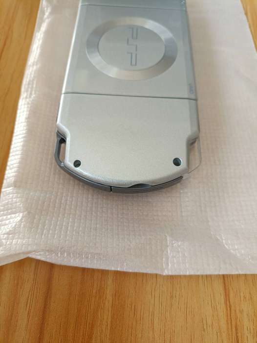 Sony Psp 2004 Console +Box +Original Charger