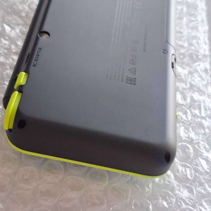 "New" Nintendo 2Ds XL Console
