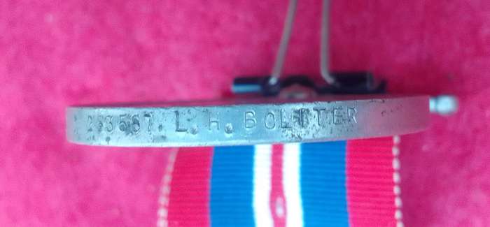 1939 -   1945 WAR MEDAL FULL SIZE ISSUED TO 194091 GA BUTCHER