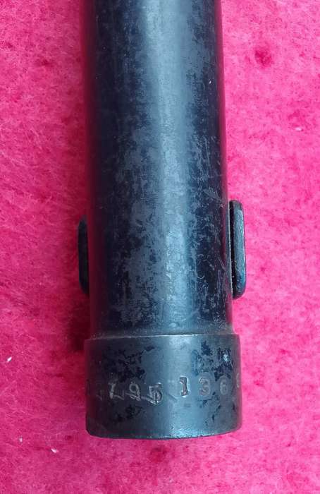 R1 BAYONET WITH METAL SCABBARD ( NUMBER UM15391 )