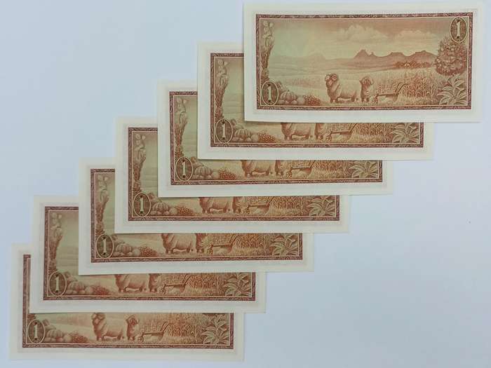 Rissik R1 8 Consecutive Number UNC Banknotes