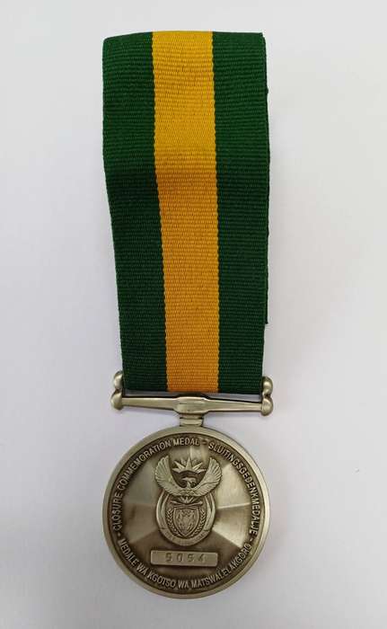 SANDF Commando Closure Medal, & Miniature in box of Issue