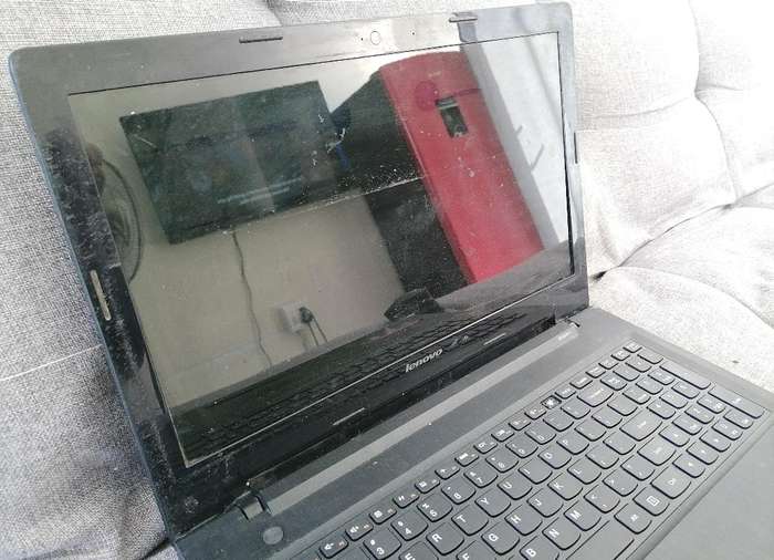 LENOVO G50 i3 LAPTOP, NO CHARGER, NOT TESTED SOLD AS IS*