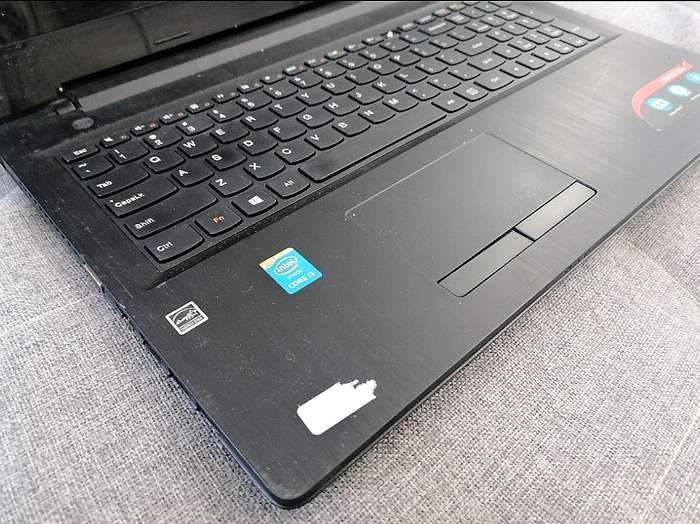 LENOVO G50 i3 LAPTOP, NO CHARGER, NOT TESTED SOLD AS IS*