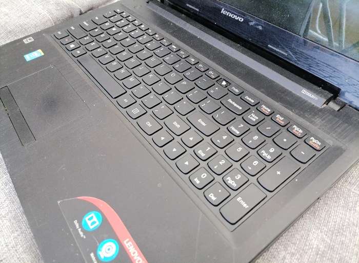 LENOVO G50 i3 LAPTOP, NO CHARGER, NOT TESTED SOLD AS IS*