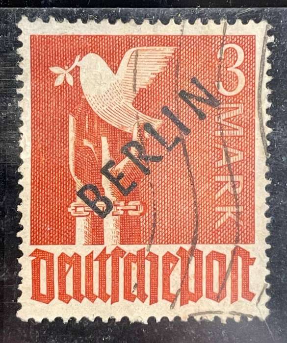 DEUTSCHE POST BERLIN 3 MARK USED - CV 700 EURO / R14,330