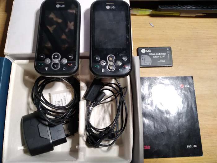 2x LG KS360 Mobile Phones (Webslider)