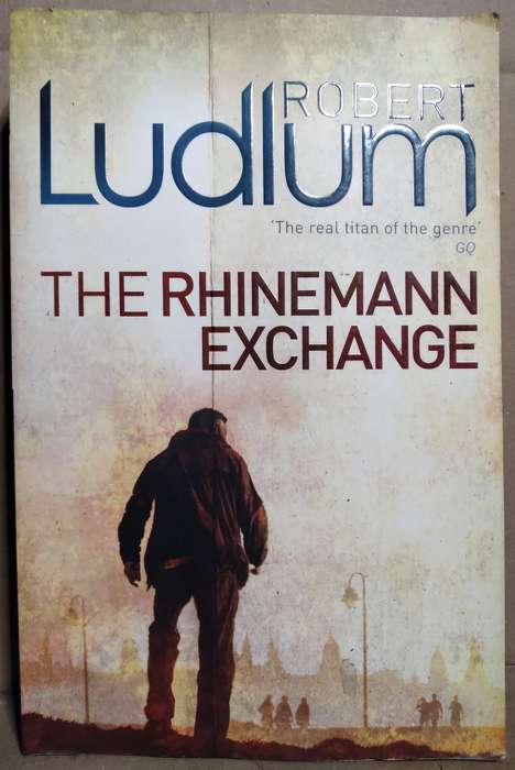 The Rhinemann Exchange - Robert Ludlum (Medium Paperback)