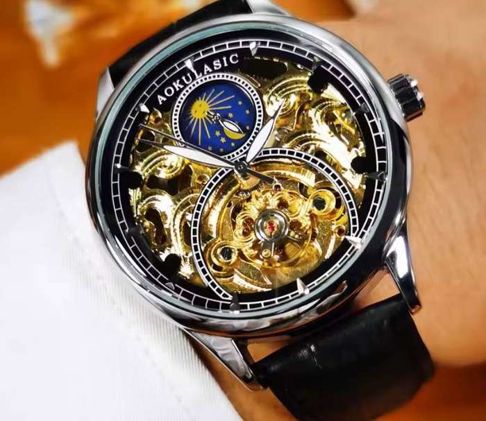 Tourbillon Luxury Skeleton Automatic Watch + Box and strap removal tool