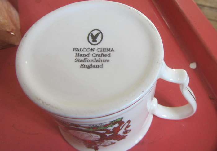 Queen Elizabeth Golden Jubilee 2002 Commemorative Fine China Items