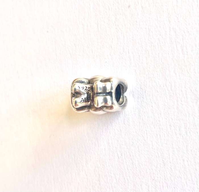 PANDORA Bow Charm