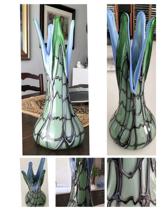 Art Glass Baijan Vase By Essie Zareh