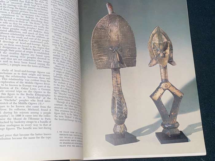 AFRICAN ARTS/ ARTS D'AFRIQUE