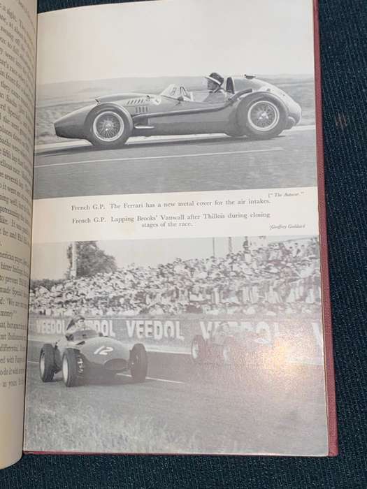 CHAMPION YEAR MY BATTLE FOR THE DRIVERS WORLD TITLE BY MIKE HAWTHORN
